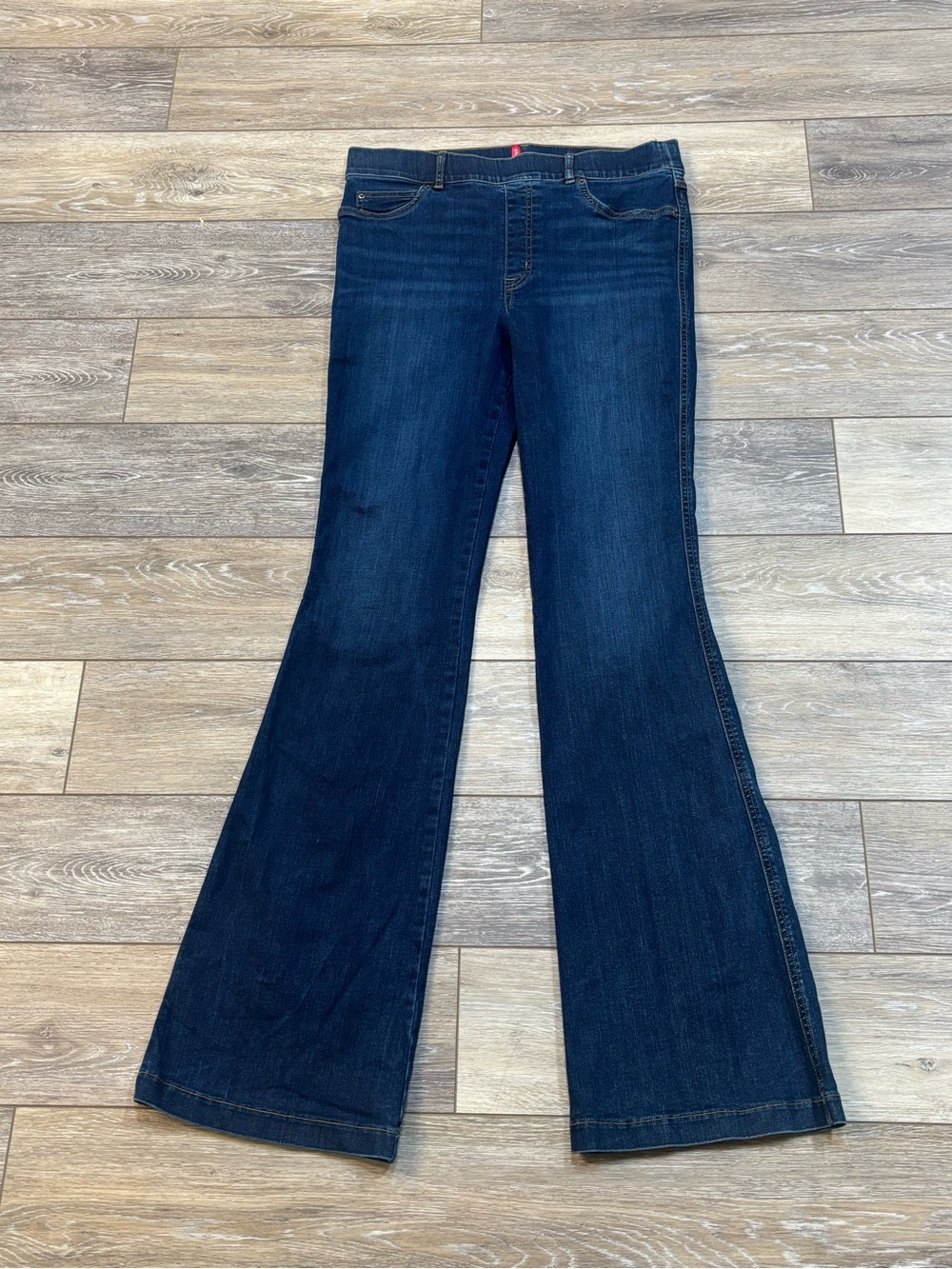 Spanx Flare Jeans Sz L Tall Pull On Stretch Shaping Denim Comfort Preppy Casual